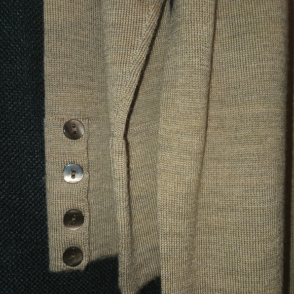 Tunic - Picture 3 of 5